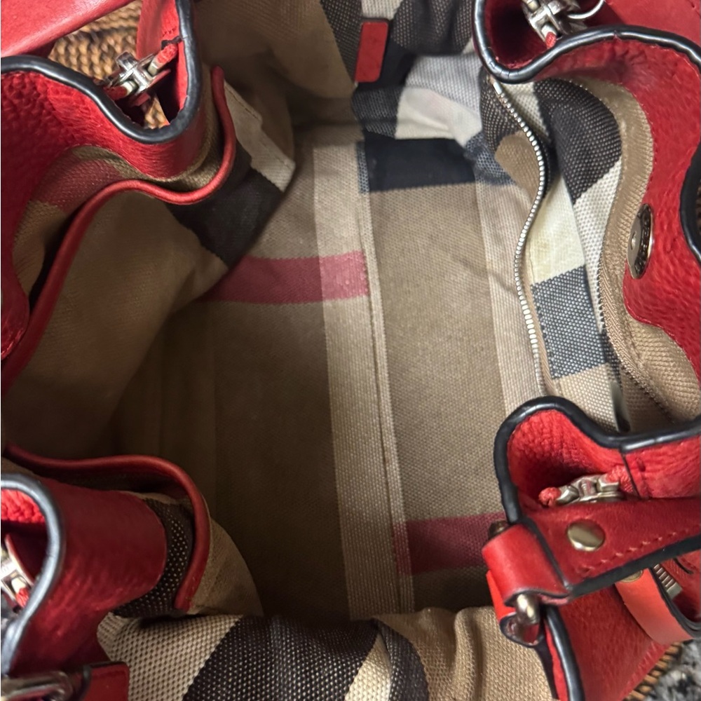 Beautiful BURBERRY bucket bag Red Leather Women's Bag - Picture 6 of 16